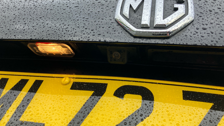 MG Hs 1.5 T-GDI Exclusive 5dr DCT Petrol Hatchback